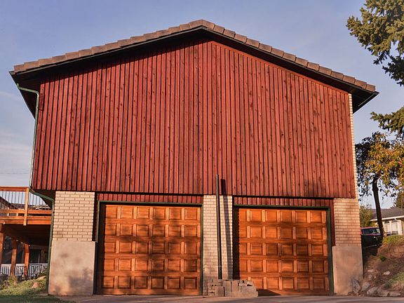 South View & Garages
