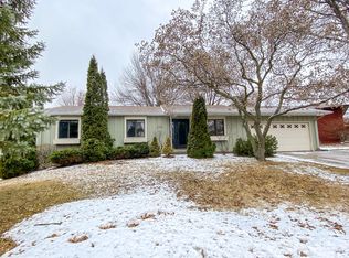 1724 Teton Pass, Brookings, SD 57006