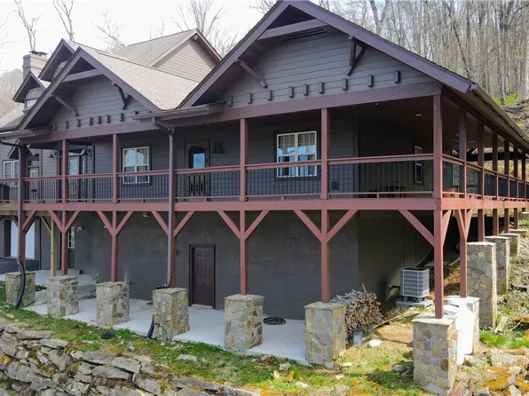 1543 Grouse Moor Drive, Sugar Mountain, NC 28604