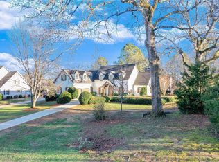 4377 Willow Oak Dr, Gainesville, GA 30506