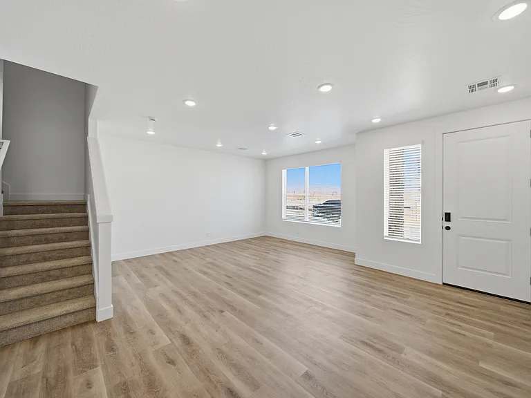 895 W Boxthorn Dr — Photo 6