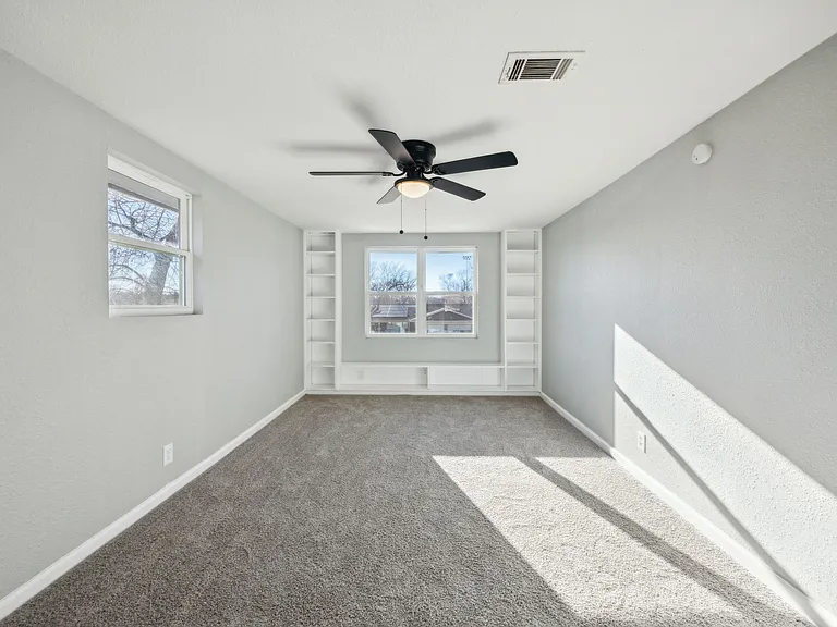 5124 Laurel Ln — Photo 5