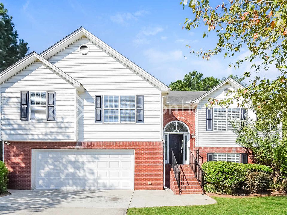 1st image of 895 Lewis Ridge Cir