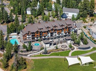 720 Village Dr UNIT 404, Donnelly, ID 83615