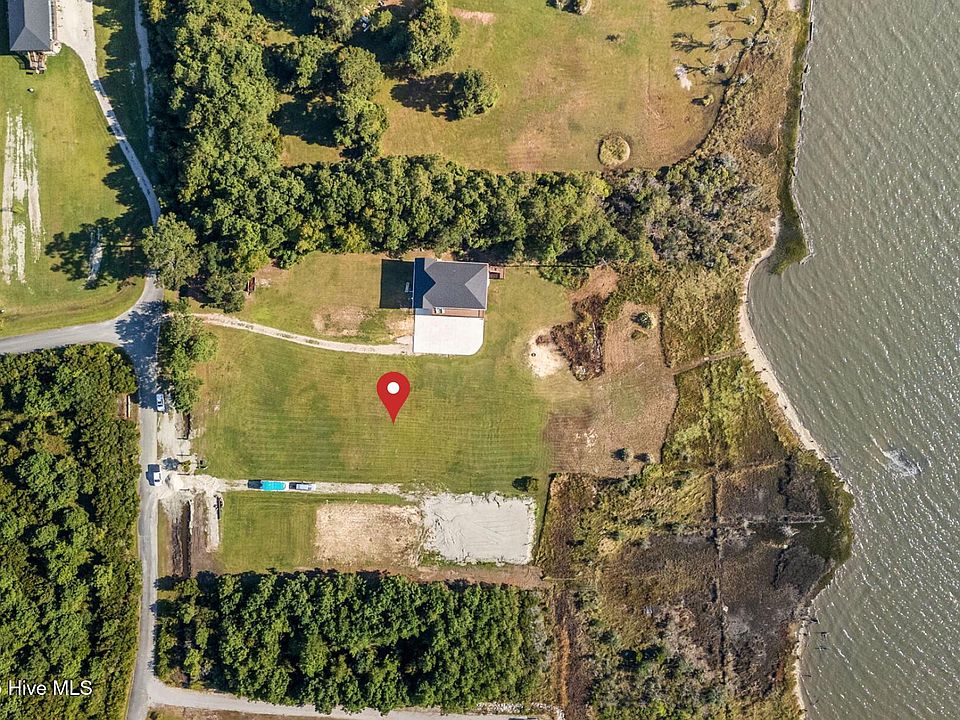1st image of 207 Willet Drive