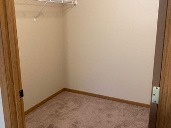 5th image of 940 W Turnpike Ave #207