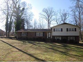 3rd image of 1842 Littlejohn Ln W