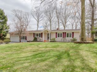 40 Willow Way, Parsippany, NJ
