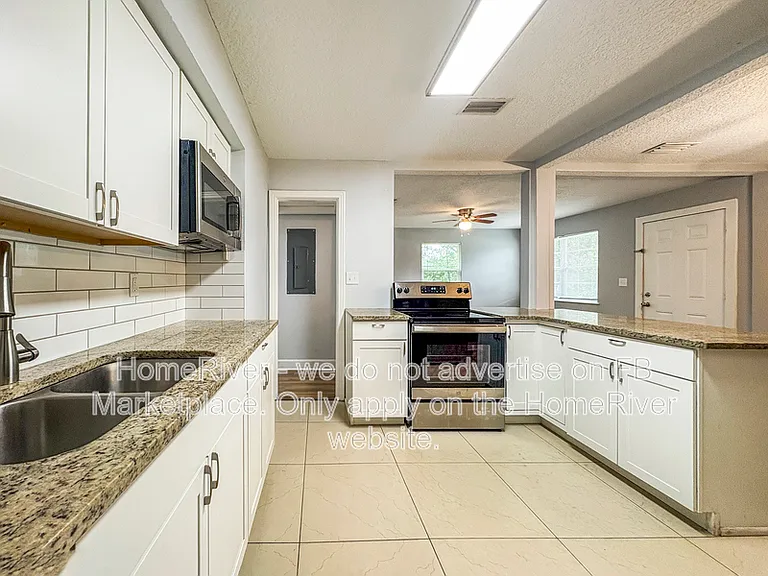 3668 Jammes Rd — Photo 9