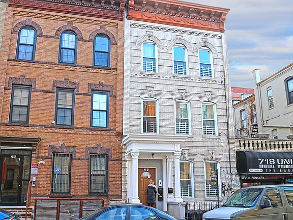 2nd image of 264 Linden St