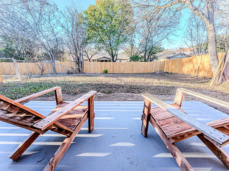 6915 Forest Mdw — Photo 23