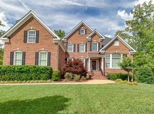 11719 Shallow Cove Dr, Chester, VA 23836