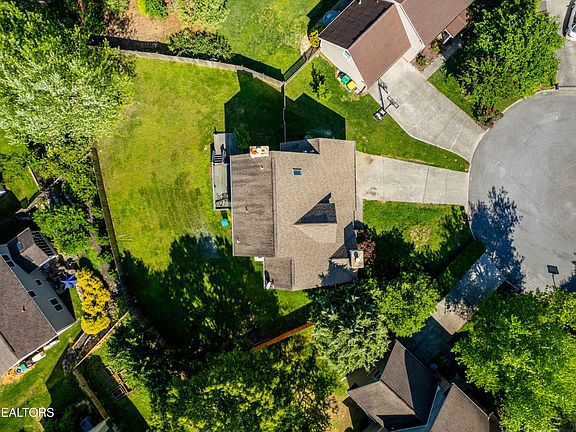 4th image of 8401 Strasbourg Ct
