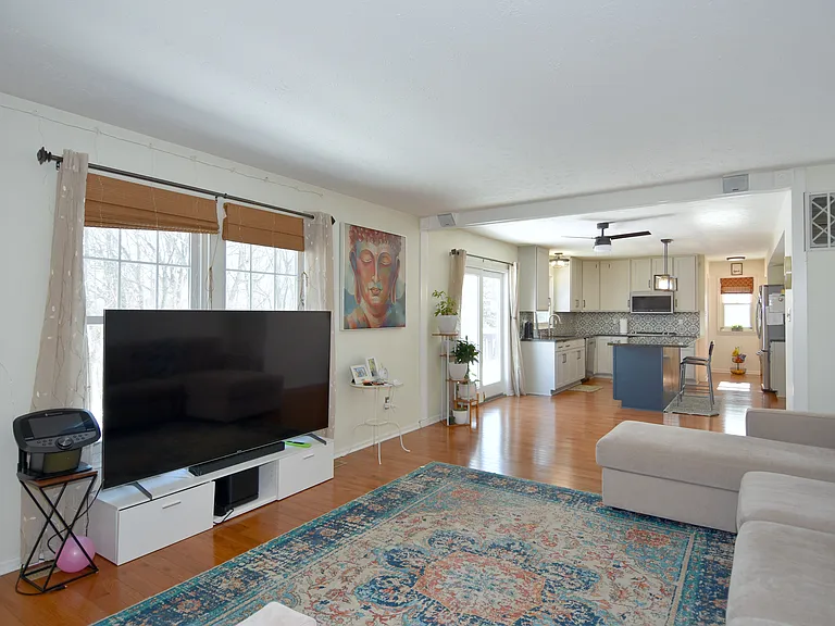 4008 Claridon Dr — Photo 15