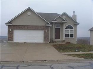 805 SW Shorthorn Rd, Grain Valley, MO 64029