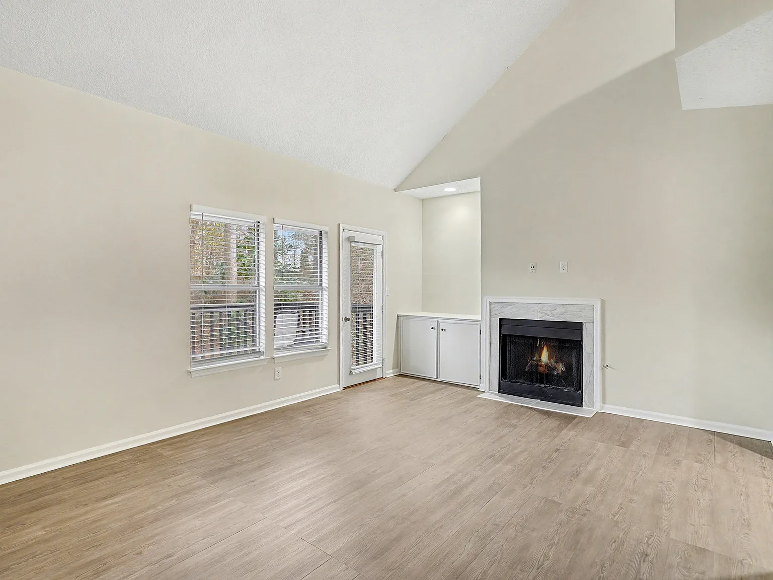 106 Ivy Green Lane Southeast - 106 — Photo 2