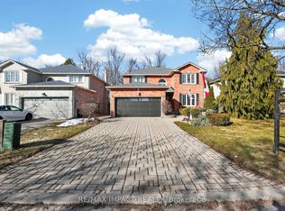 2348 Wildwood Cres, Pickering, ON L1X2N1