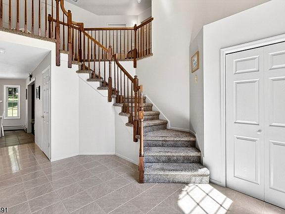 2nd image of 19 Colonial Cir
