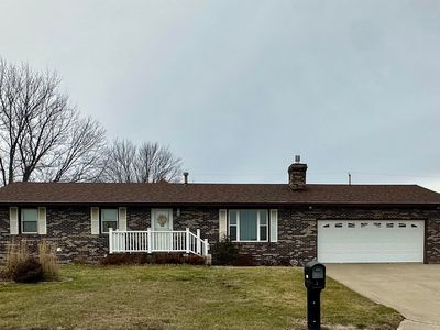 909 N 16th St, Chariton, IA, 50049