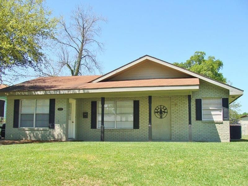 1st image of 1012 Shady Ln #L