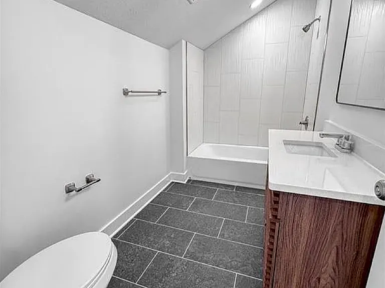 2630 Madison Ave #2 — Photo 13