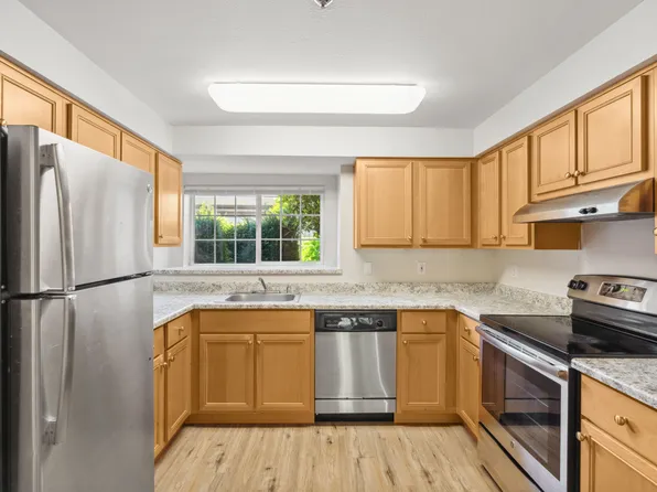 Canyon Park Apartments