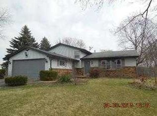 2712 S Schoolhouse Rd, New Lenox, IL 60451