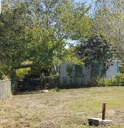 4th image of 2634 Pecan Valley Dr