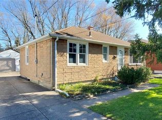87 Princeton Ave, Depew, NY 14043