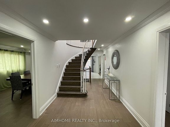 3rd image of 166 Fincham Ave
