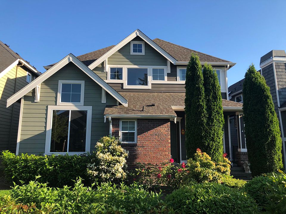 1st image of 2492 NE Laurelwood Ln