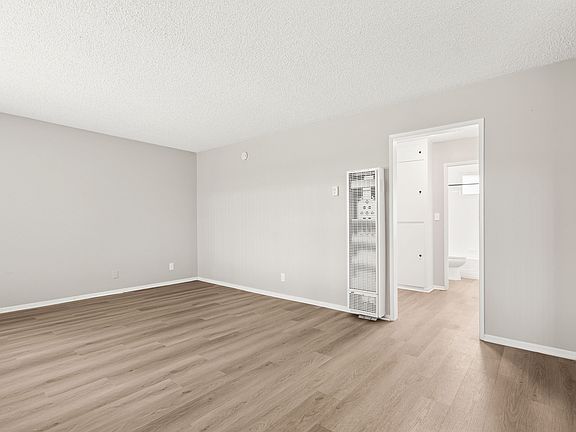 5th image of 3918 Jackson St #3946