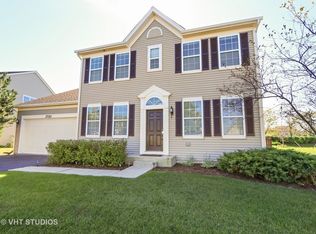 2720 Moraine Valley Rd, Wauconda, IL 60084