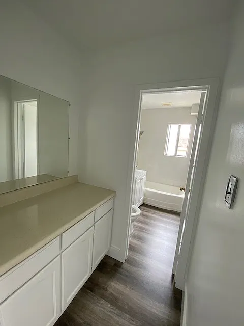 9226 Elizabeth Ave — Photo 4