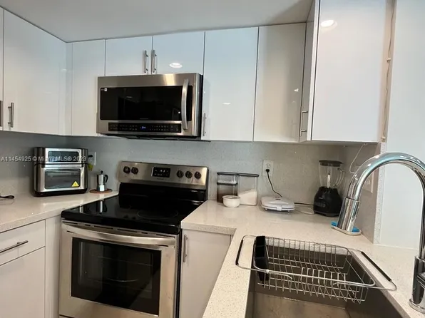 (undisclosed Address), Miami, FL 33175