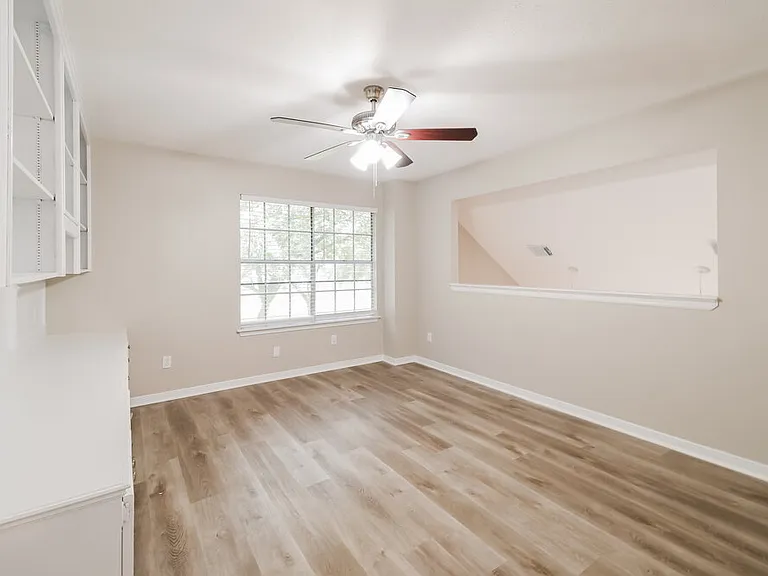 4765 Oakmont Ct — Photo 8