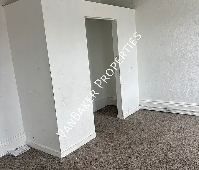 859 Kenmore Blvd #3 — Photo 8