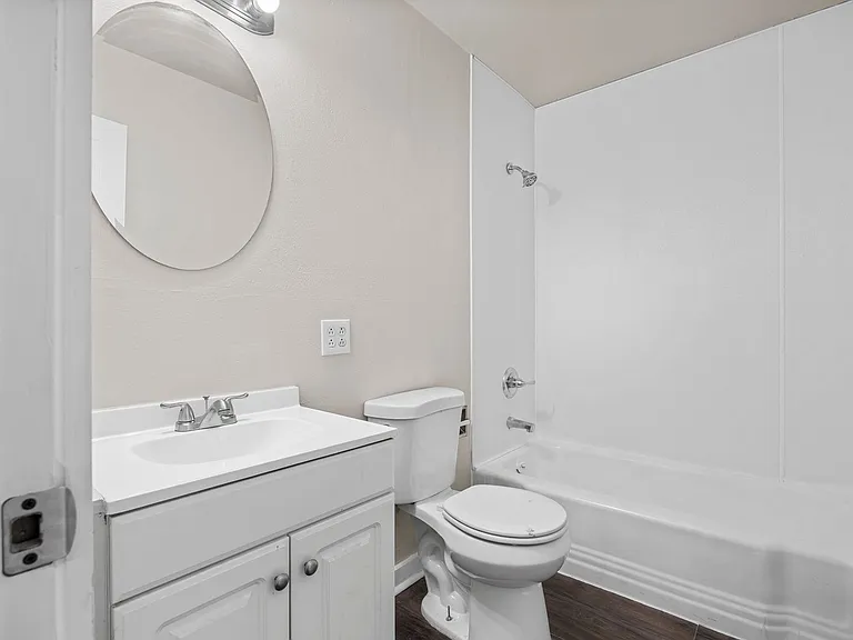 314 Warford St — Photo 10