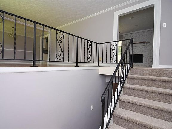2nd image of 399 Foxfire Dr SW