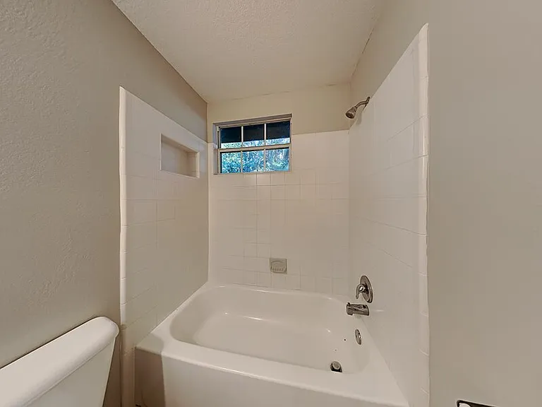 1431 Seminola Blvd #1 — Photo 12