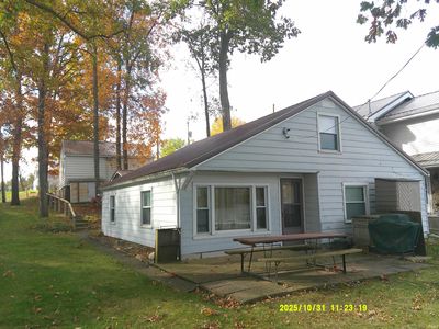 80 Ln 207 Hamilton Lk, Hamilton, IN, 46742