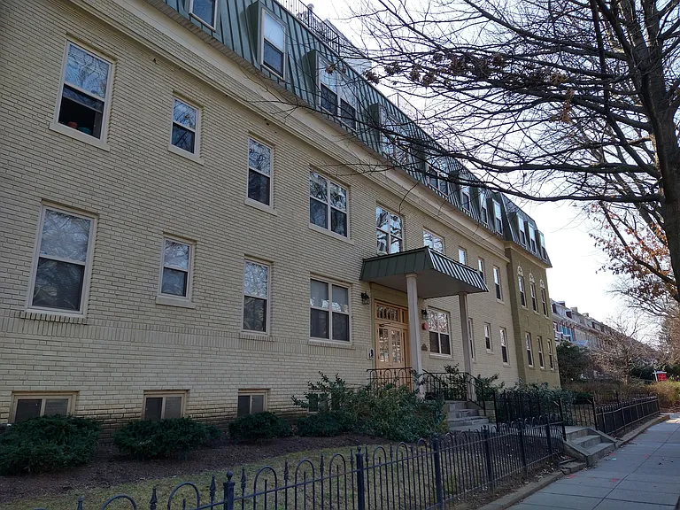 1300 Taylor St NW #3 — Photo 3