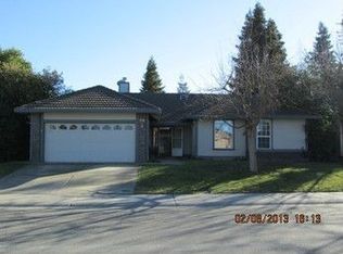 635 Fountain Way, Dixon, CA 95620