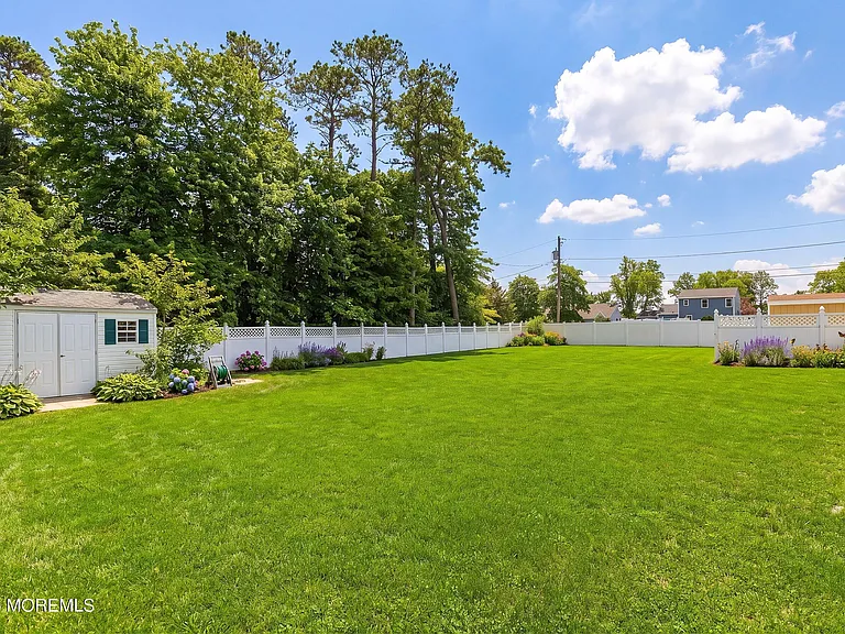 821 Bunnell St — Photo 40