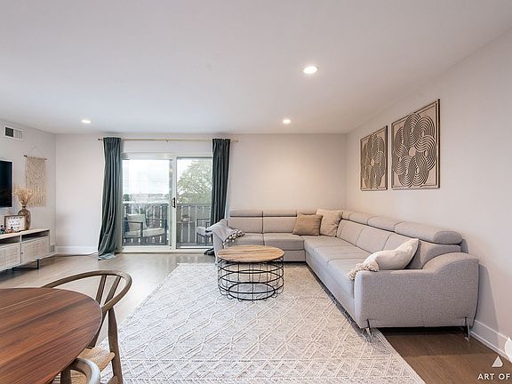 3rd image of 700 Perrie Dr APT 314