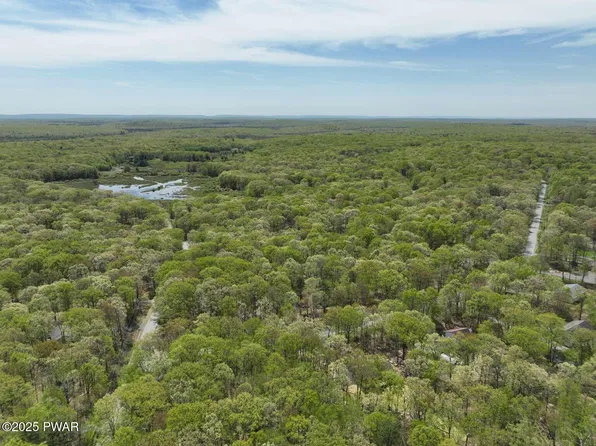 5633 Flatbrook Way, Milford, PA 18337