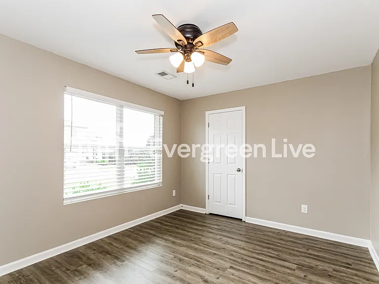 105 Cambridge Park Dr — Photo 12