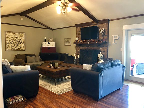 5th image of 215 Joy Dr