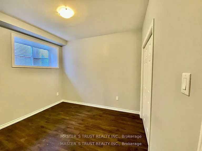 212 Macalister Blvd #LOWER — Photo 10