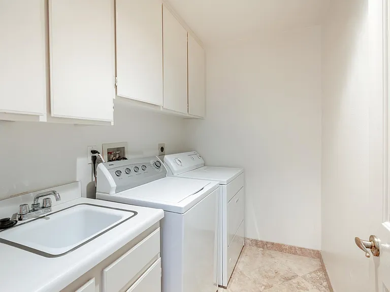 5105 Renaissance Ave — Photo 11